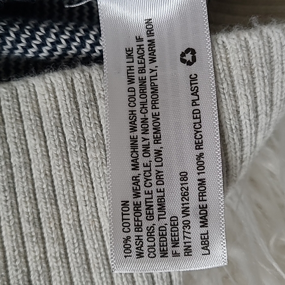 CAT & JACK PULLOVER SWEATER - Picture 7 of 7